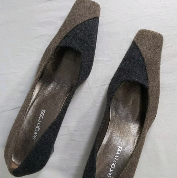 Sergio Rossi Shoes - Sergio Rossi EU 37 US 7 Gray Color Block 2.5" Heel Pumps Corpcore Career Classic
